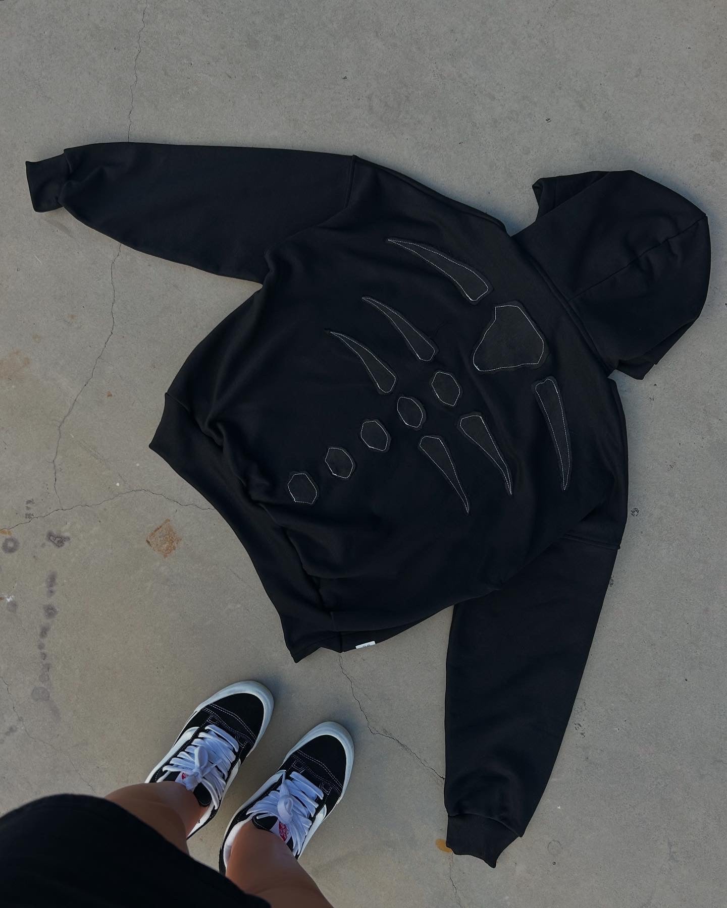 Black-skull boxy fit