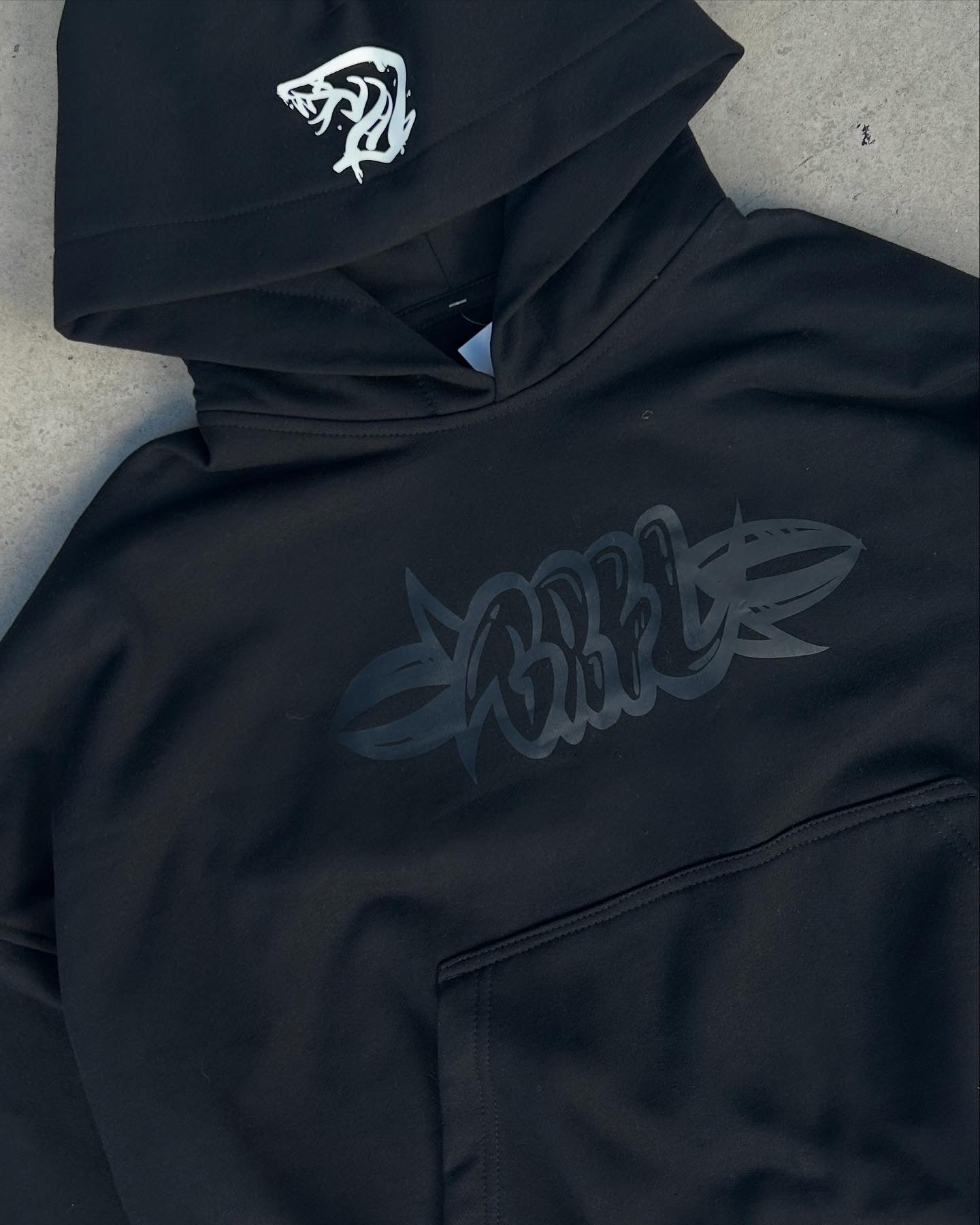 Black-skull boxy fit