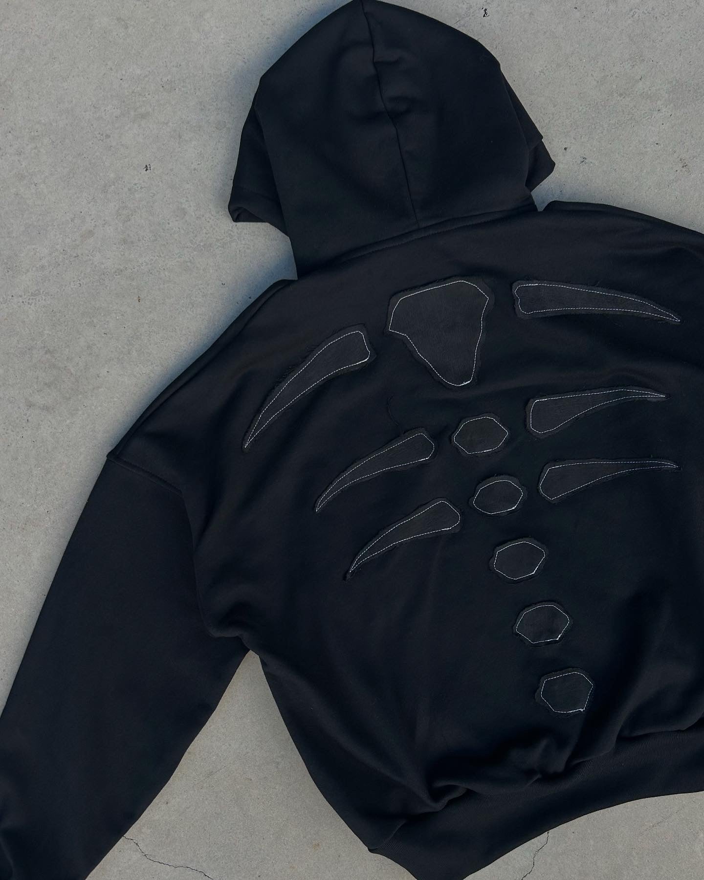 Black-skull boxy fit